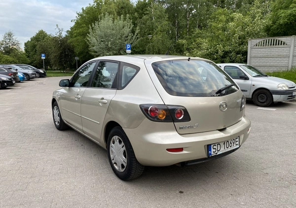 Mazda 3 cena 6499 przebieg: 191645, rok produkcji 2005 z Poznań małe 667